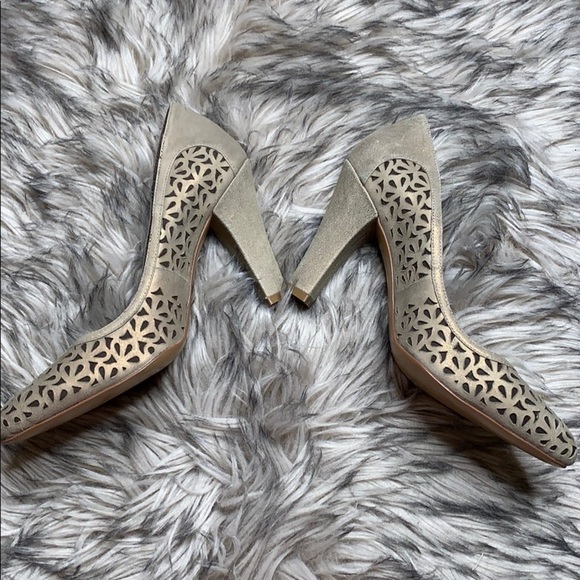 French Connection Cut Out Gray Shimmer Pump High Heel Shoes sz 10 - Picture 5 of 7